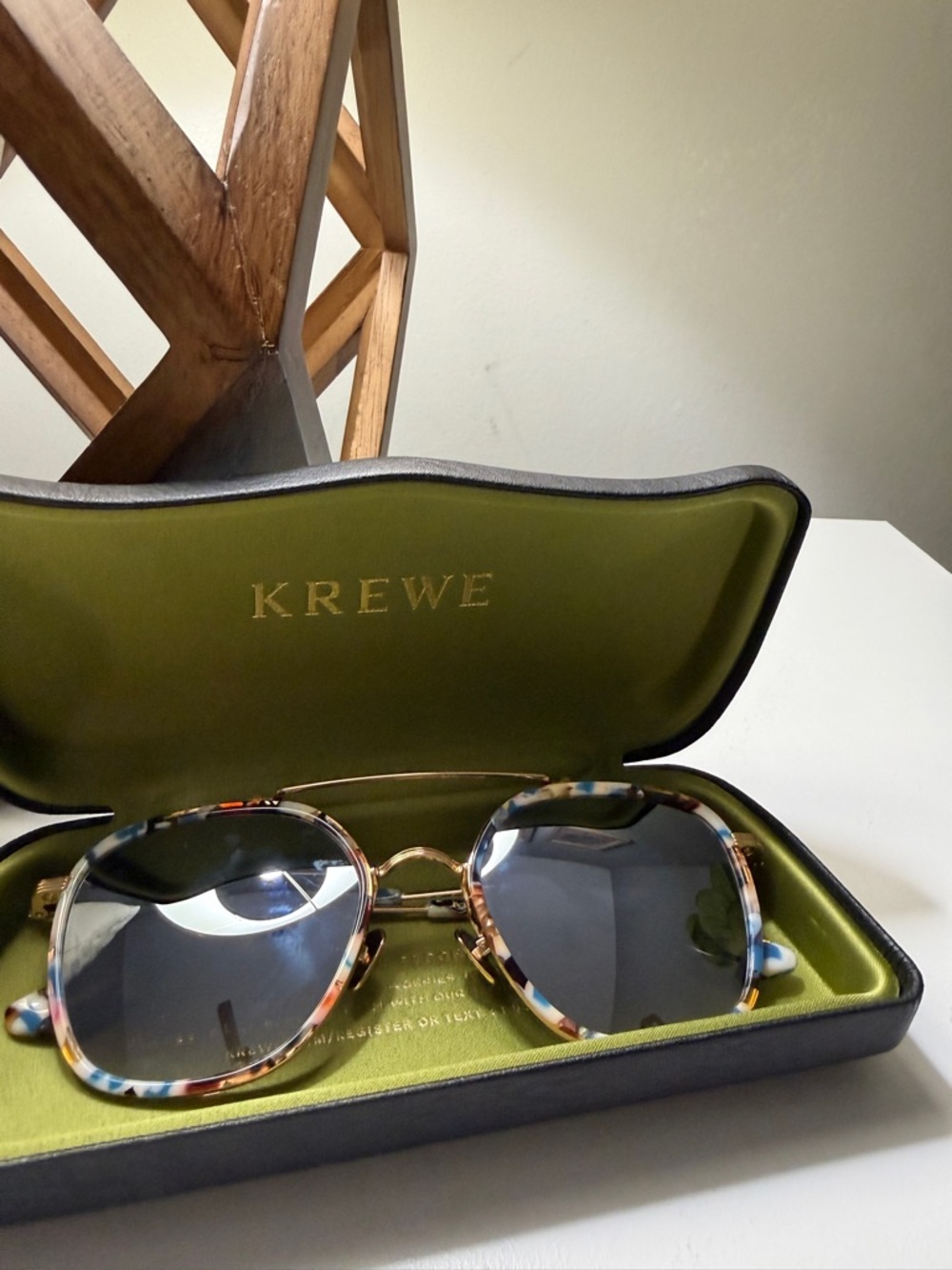KREWE Austin- Colorful Tortoiseshell Aviator Sunglasses - Picture 10 of 12